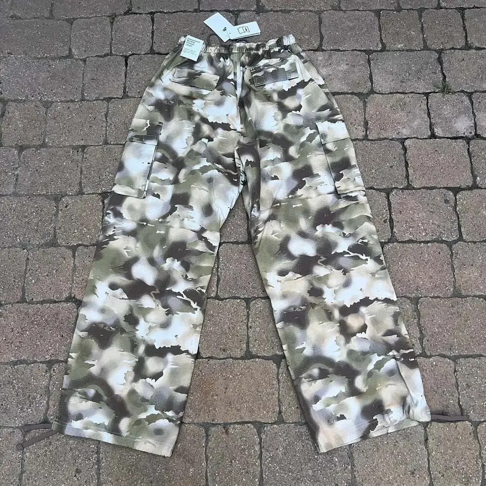 NWT Nike Women's Sportswear Mid-Rise Oversized Camo Cargo Pants HM9015-104